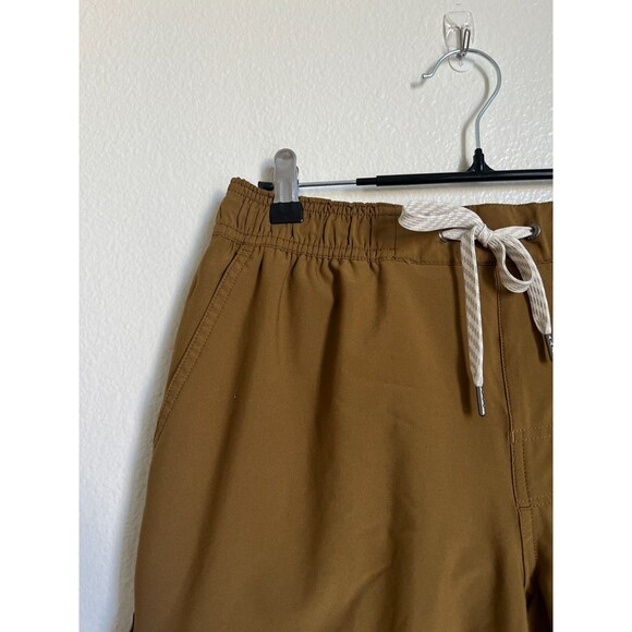 Vuori Men's Trail Shorts in Bronze (Brown) Size SMALL - Picture 2 of 6